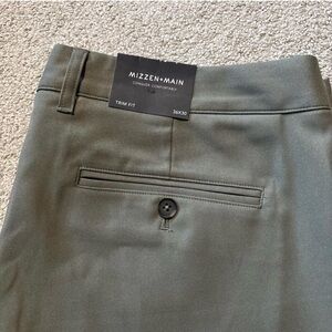 Men’s Mizzen+Main Olive Trim Fit Trousers